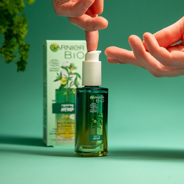 Популярни съставки за грижа за кожата: конопено масло и витамин Е